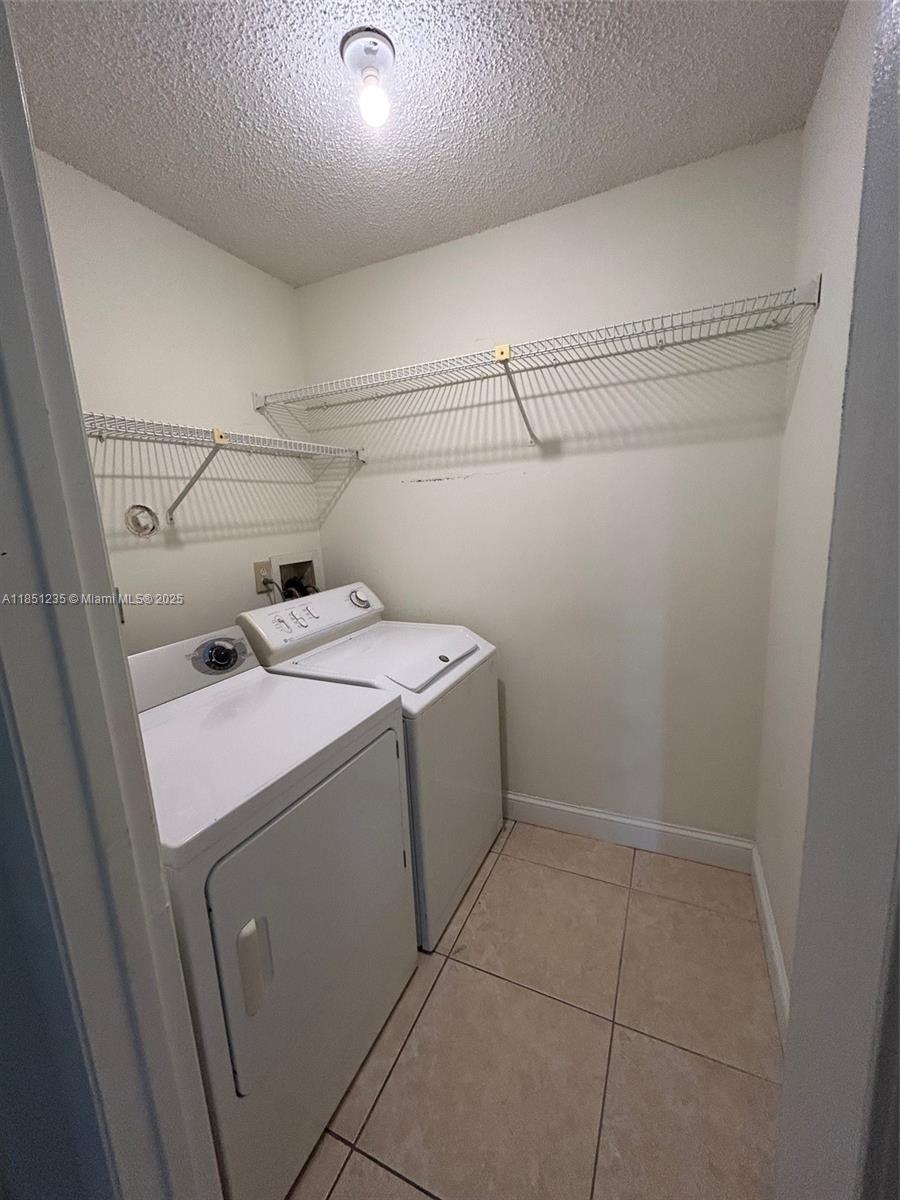 THORNHILL GLEN - Residential Lease