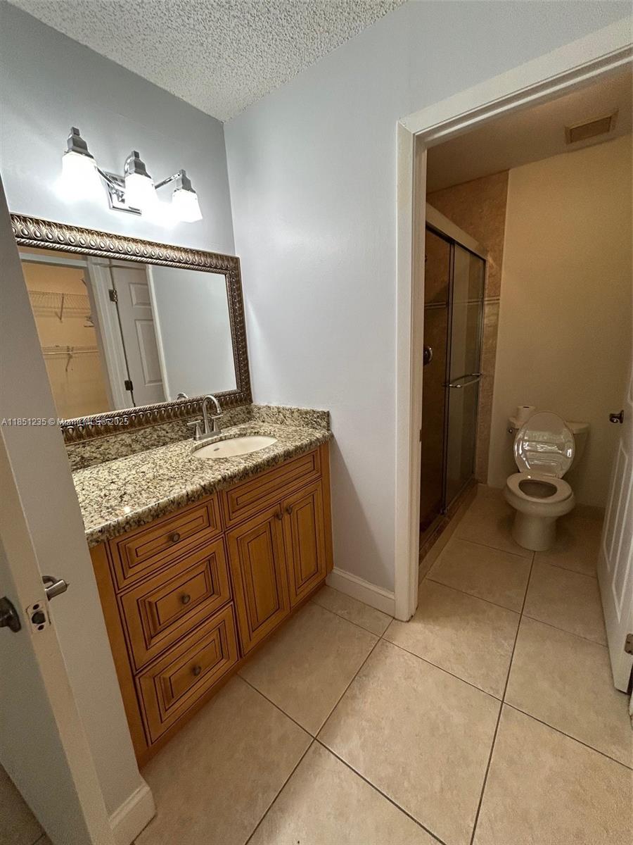 THORNHILL GLEN - Residential Lease