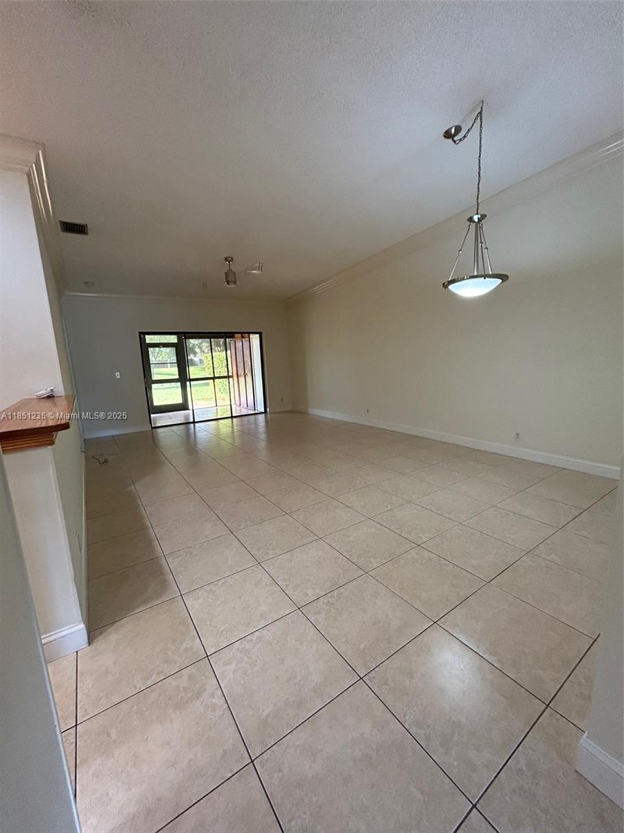 THORNHILL GLEN - Residential Lease