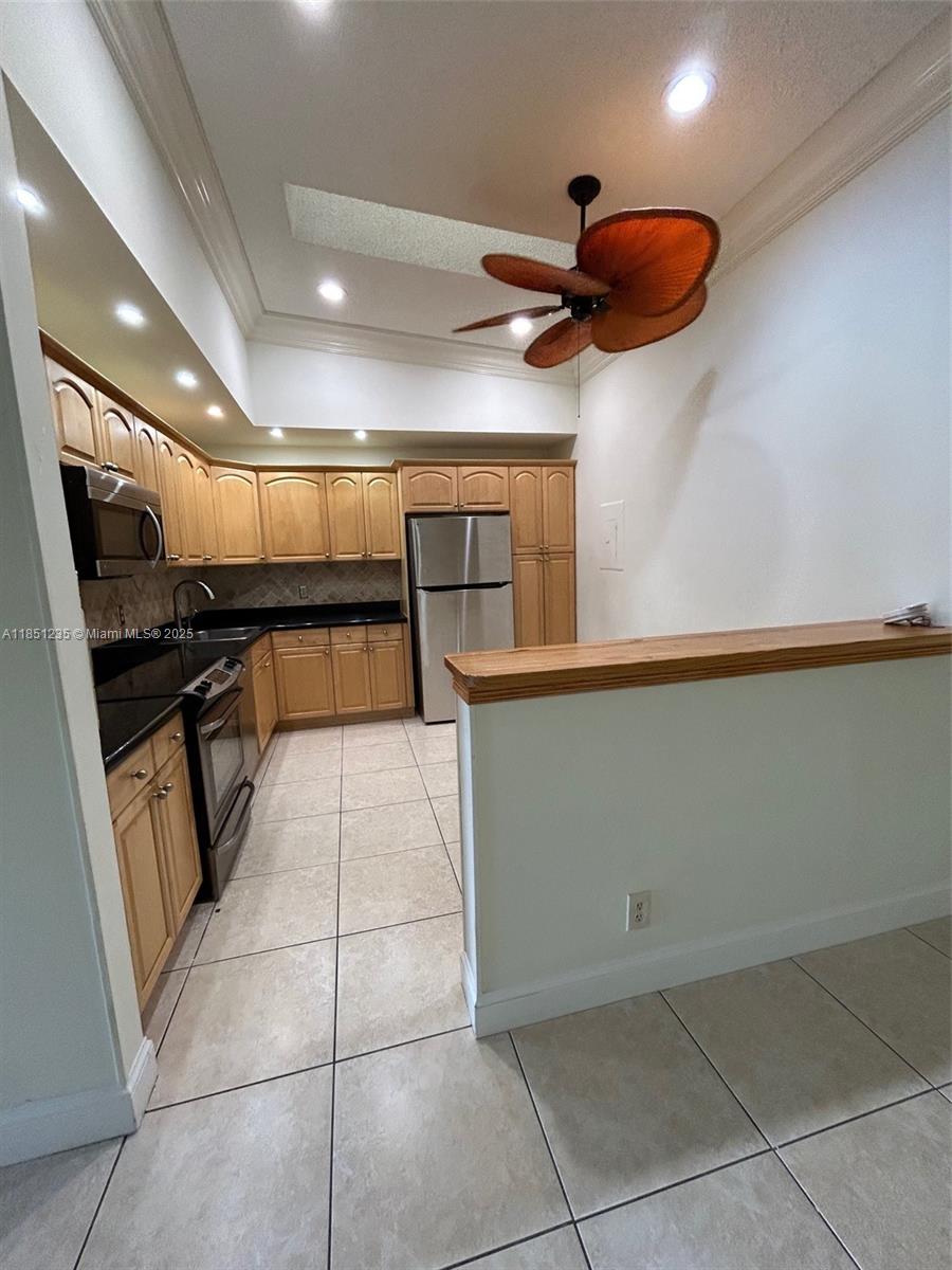 THORNHILL GLEN - Residential Lease