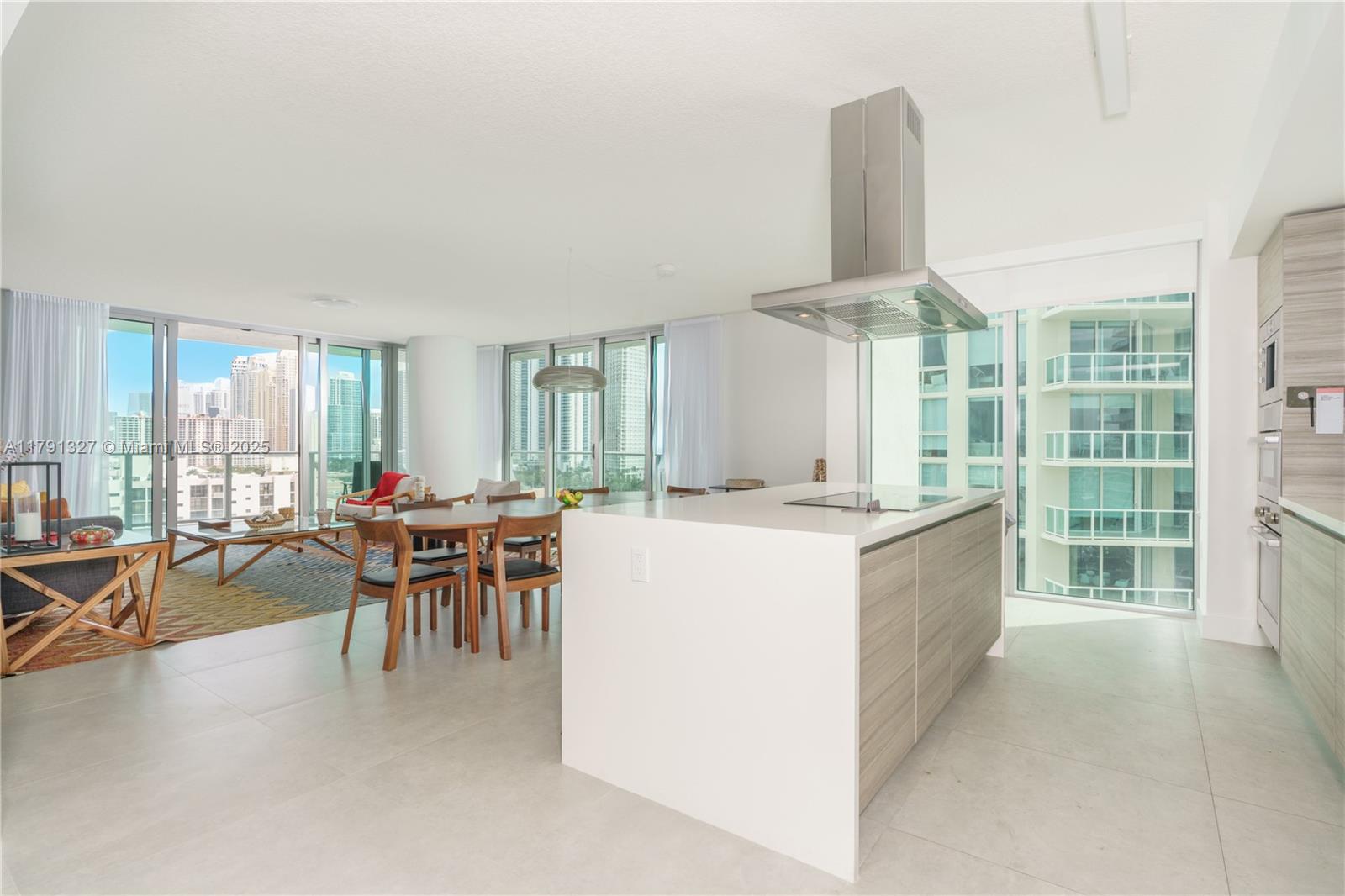 300 Sunny Isles Blvd 4-1101