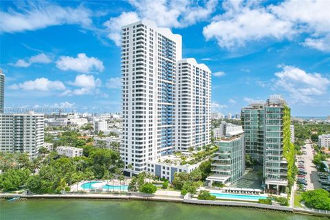 Condominium in Miami Beach FL 1330 West Ave Ave.jpg