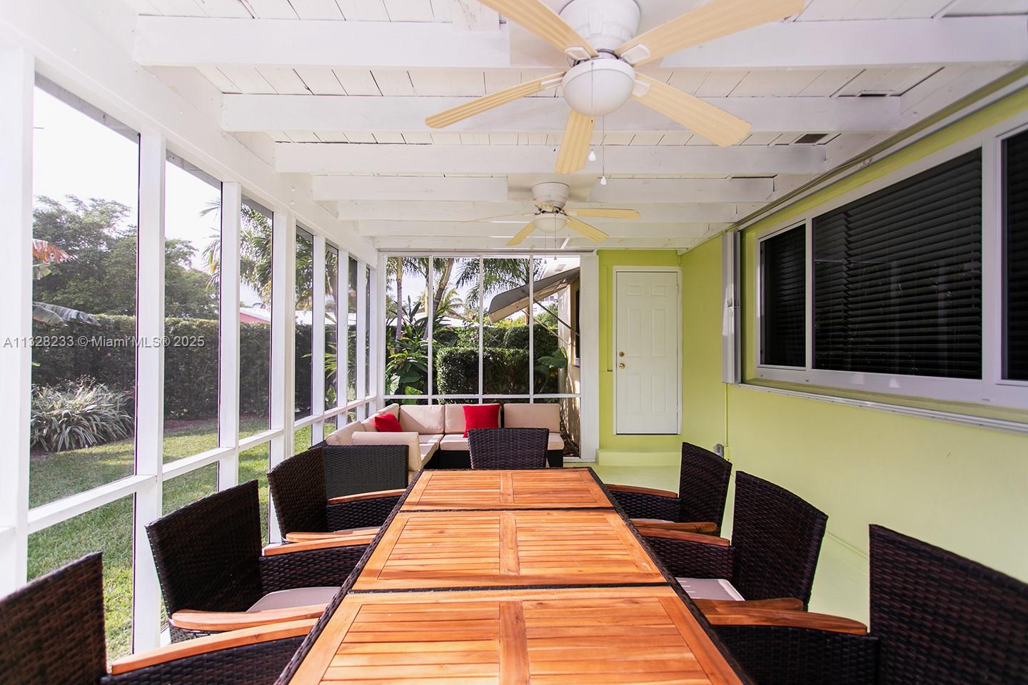 HOLLYWOOD - Residential Lease