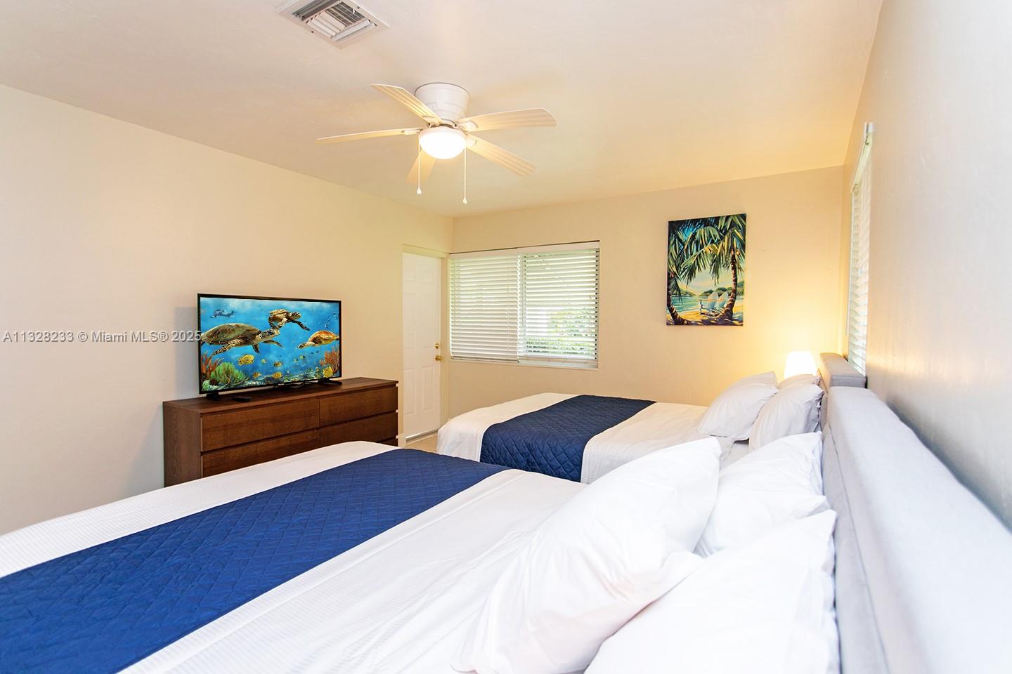 HOLLYWOOD - Residential Lease