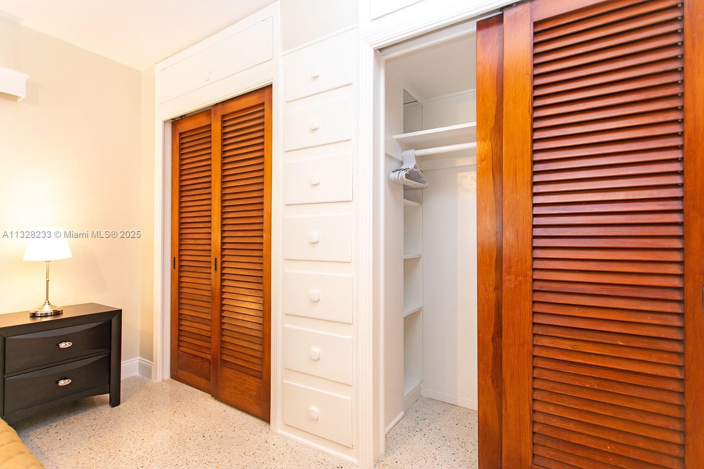 HOLLYWOOD - Residential Lease