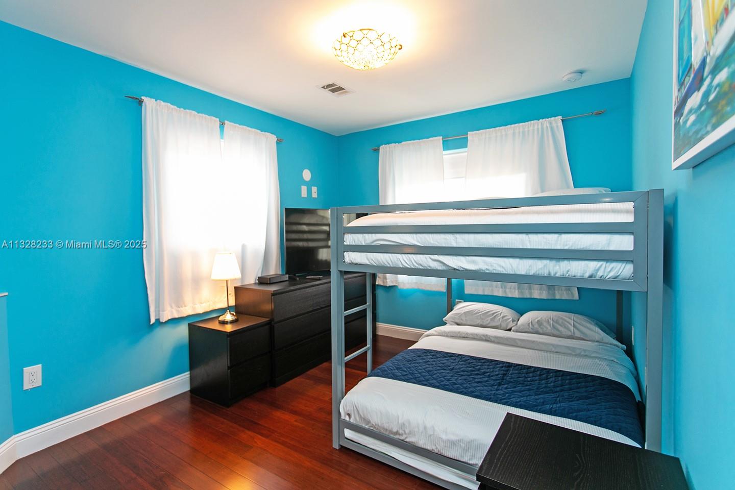 HOLLYWOOD - Residential Lease