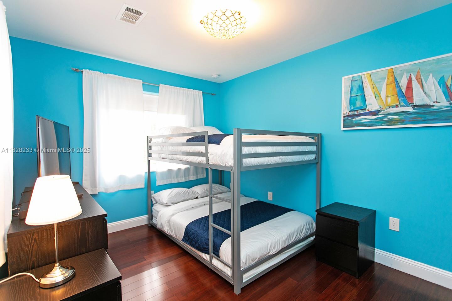 HOLLYWOOD - Residential Lease