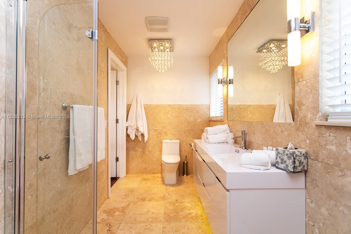 HOLLYWOOD - Residential Lease