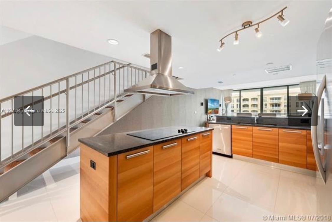 2950 NE 188th St 418