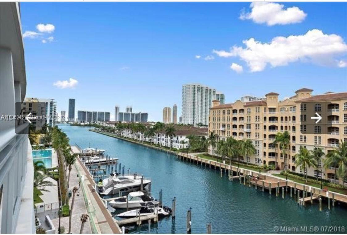 2950 NE 188th St 418