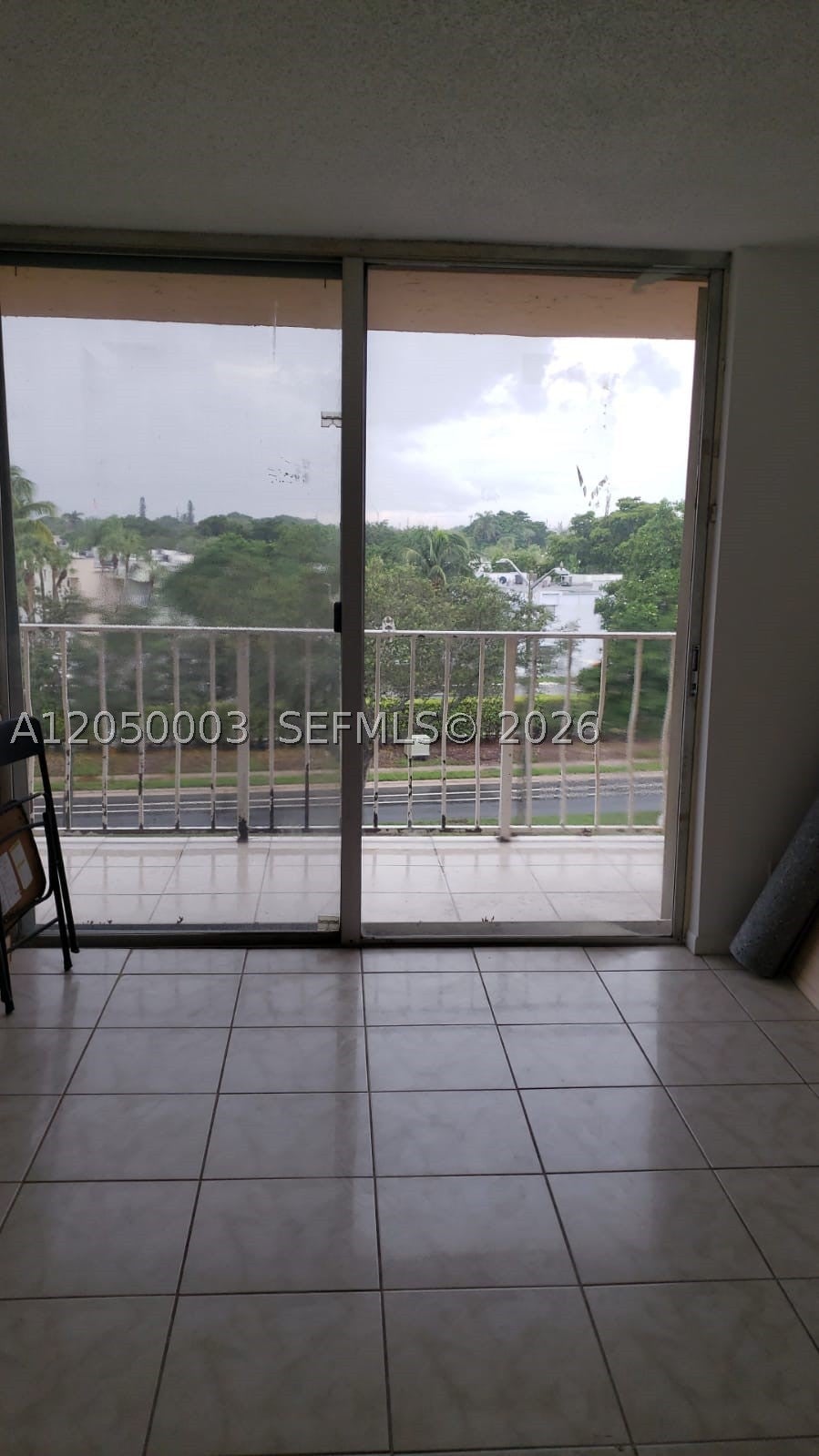 500 Executive Center Dr 4E