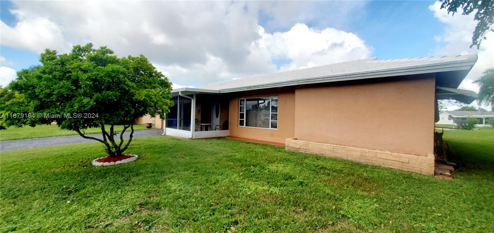 WESTWOOD COMMUNITY 4 - Residential