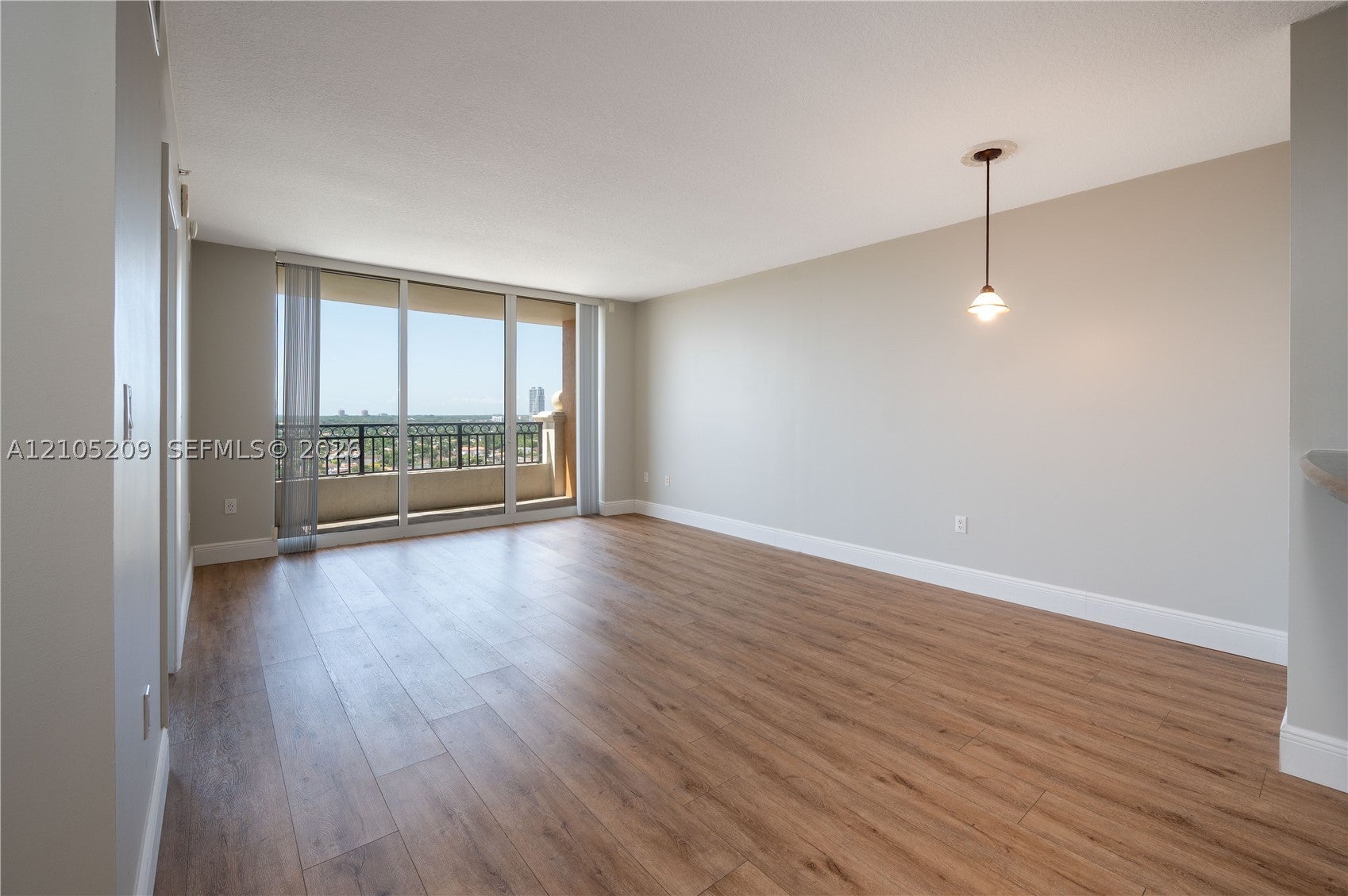 3232 SW 22nd Ter 1405