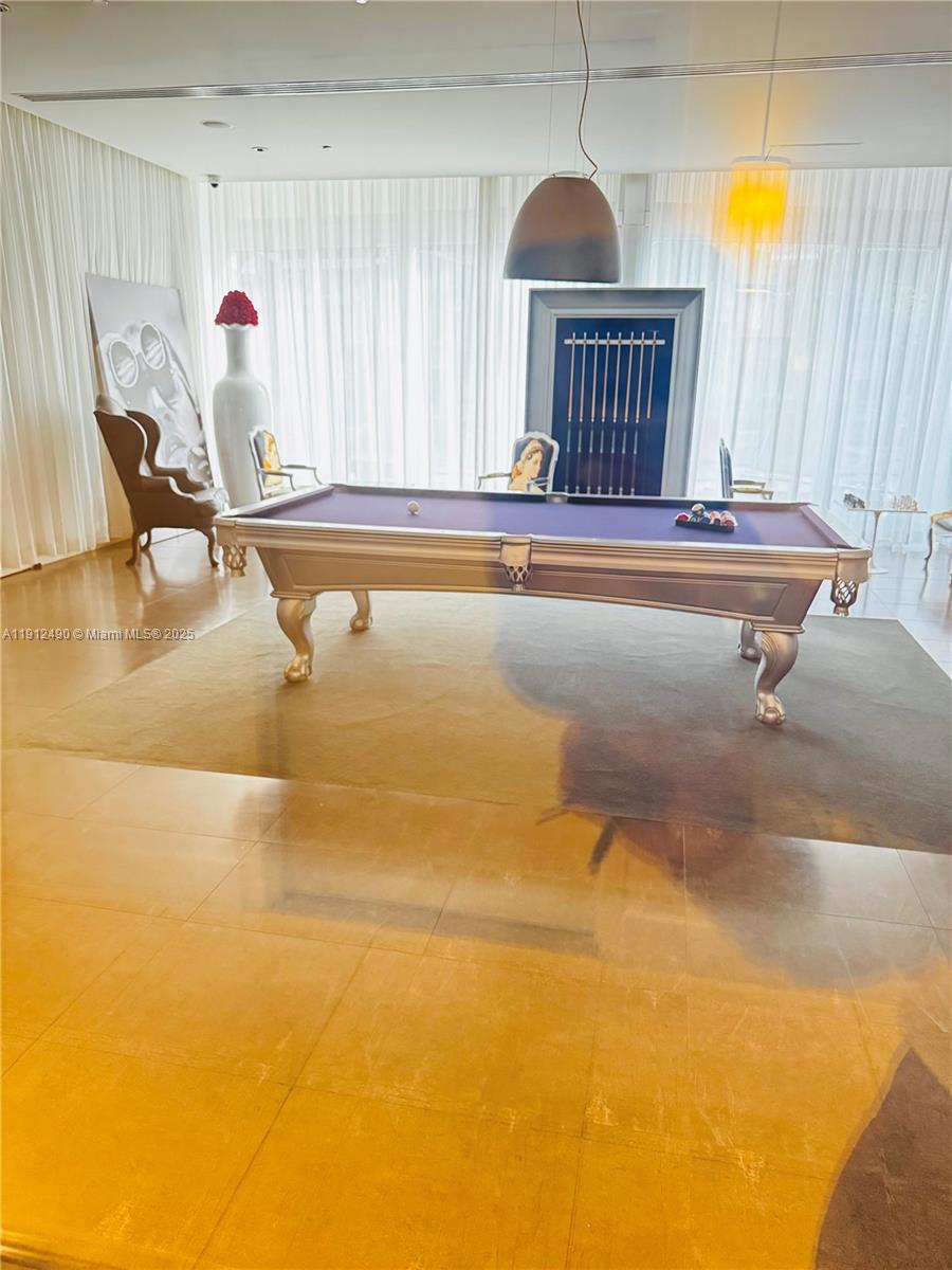 ICONBRICKELL CONDO NO 1 - Residential