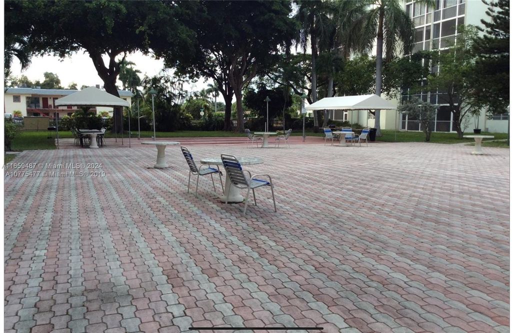 Photo of 1001 NE 14th Ave #103, Hallandale Beach, FL 33009 (MLS # A11659487)