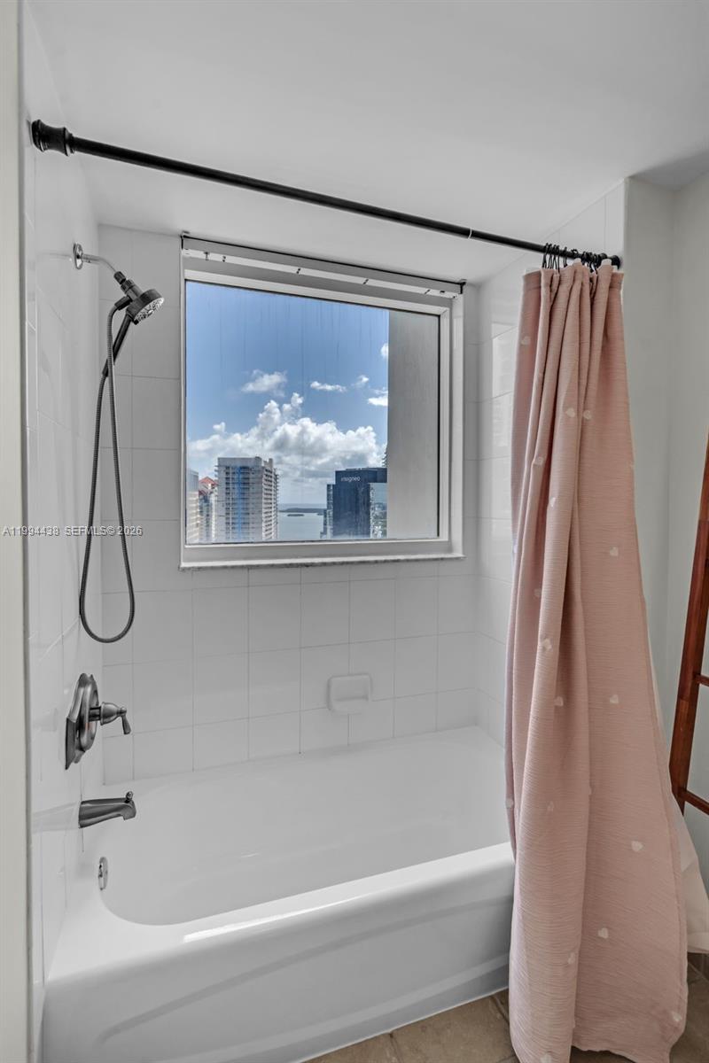 VUE AT BRICKELL CONDO - Residential