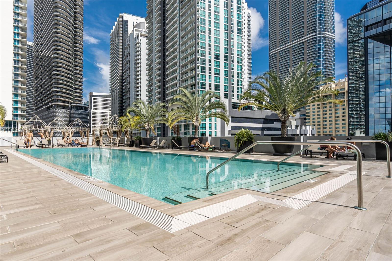 VUE AT BRICKELL CONDO - Residential