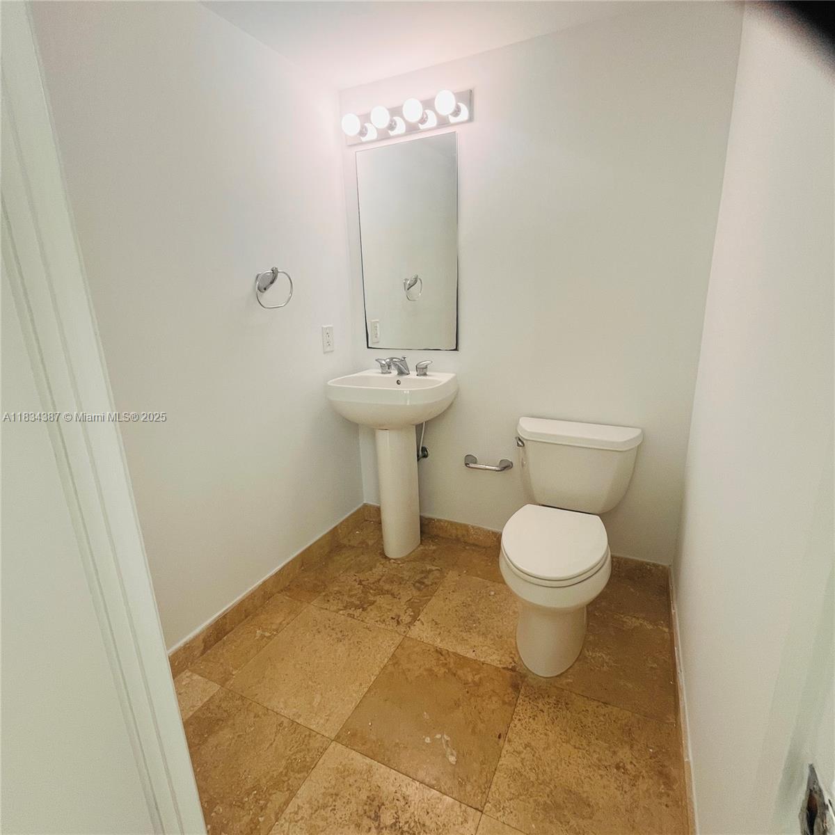 1650 Brickell Ave 112