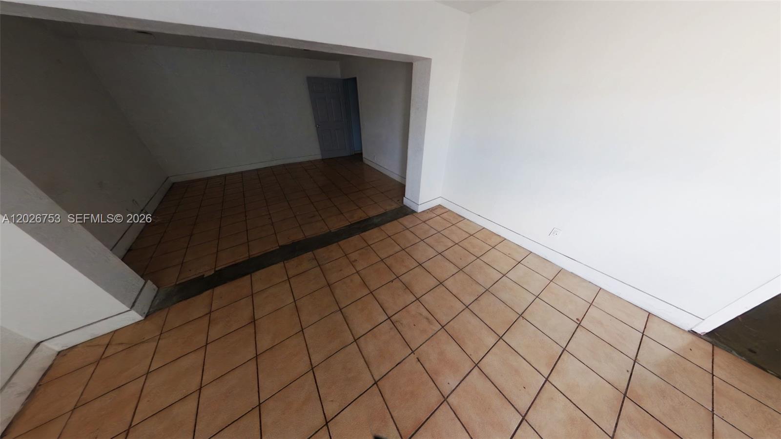1055 SE 9th Ct 1055-65