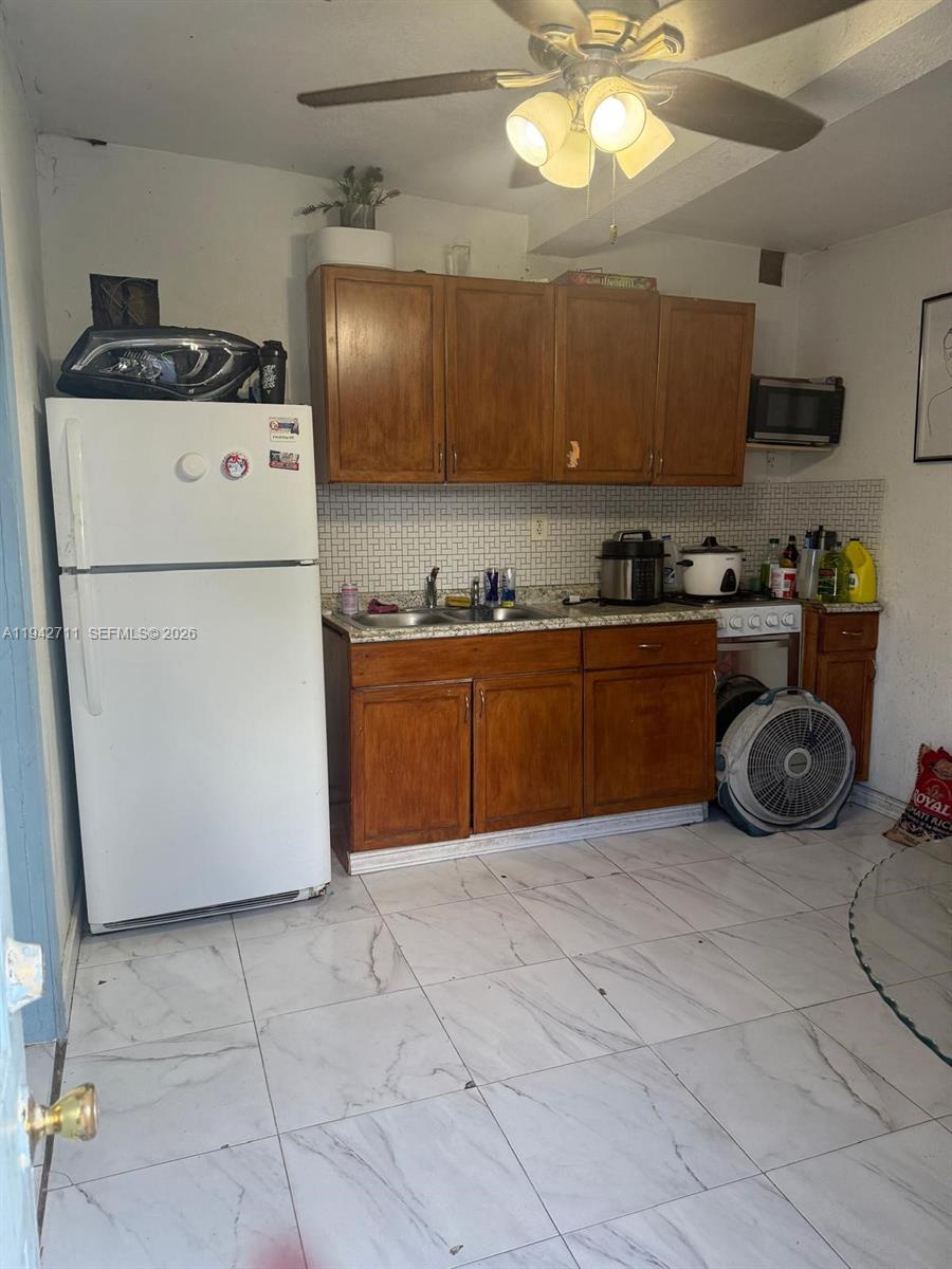 EVERGLADES AVE HTS ADDN - Residential