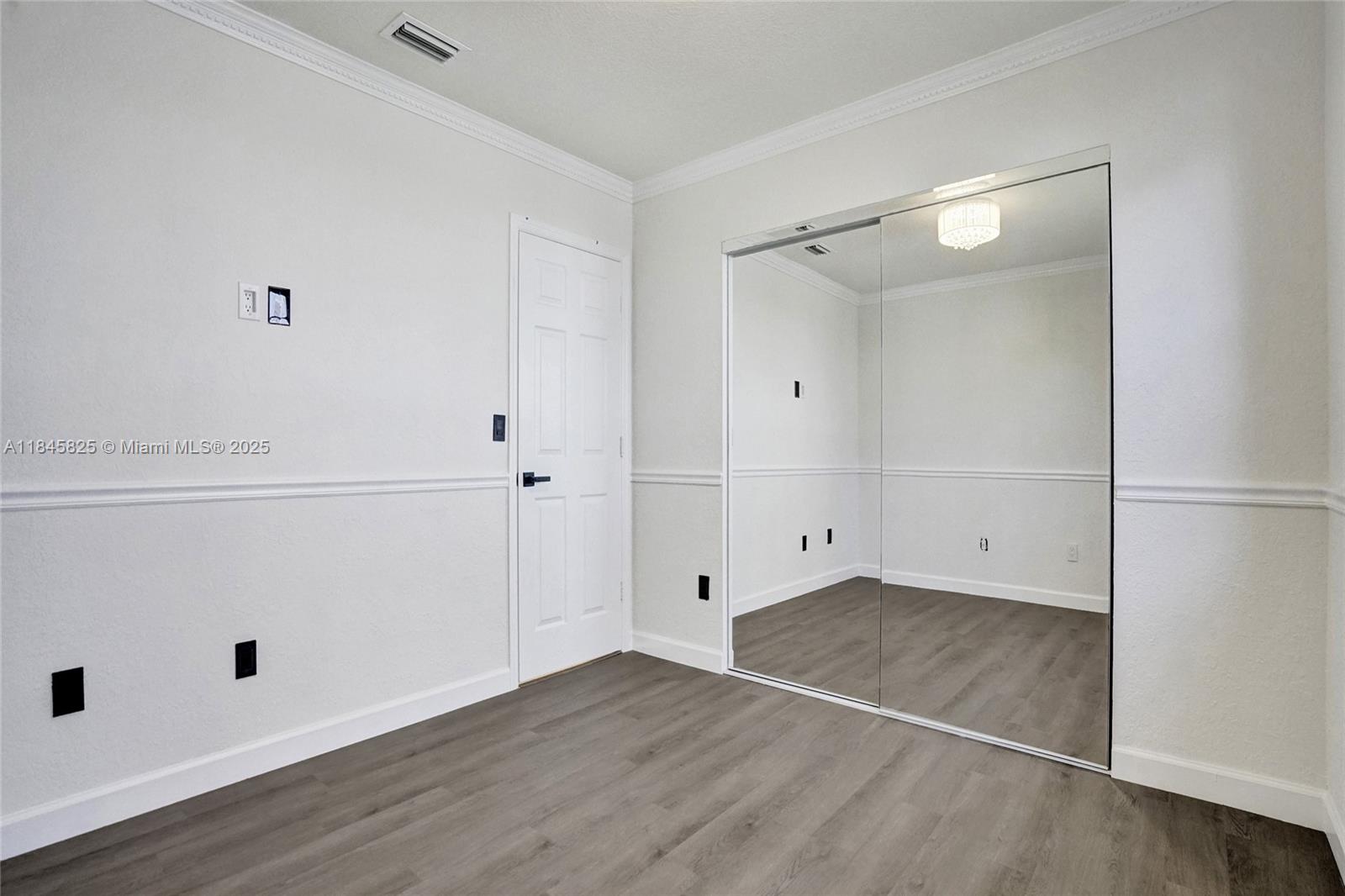 HAWKES BLUFF - Residential Lease