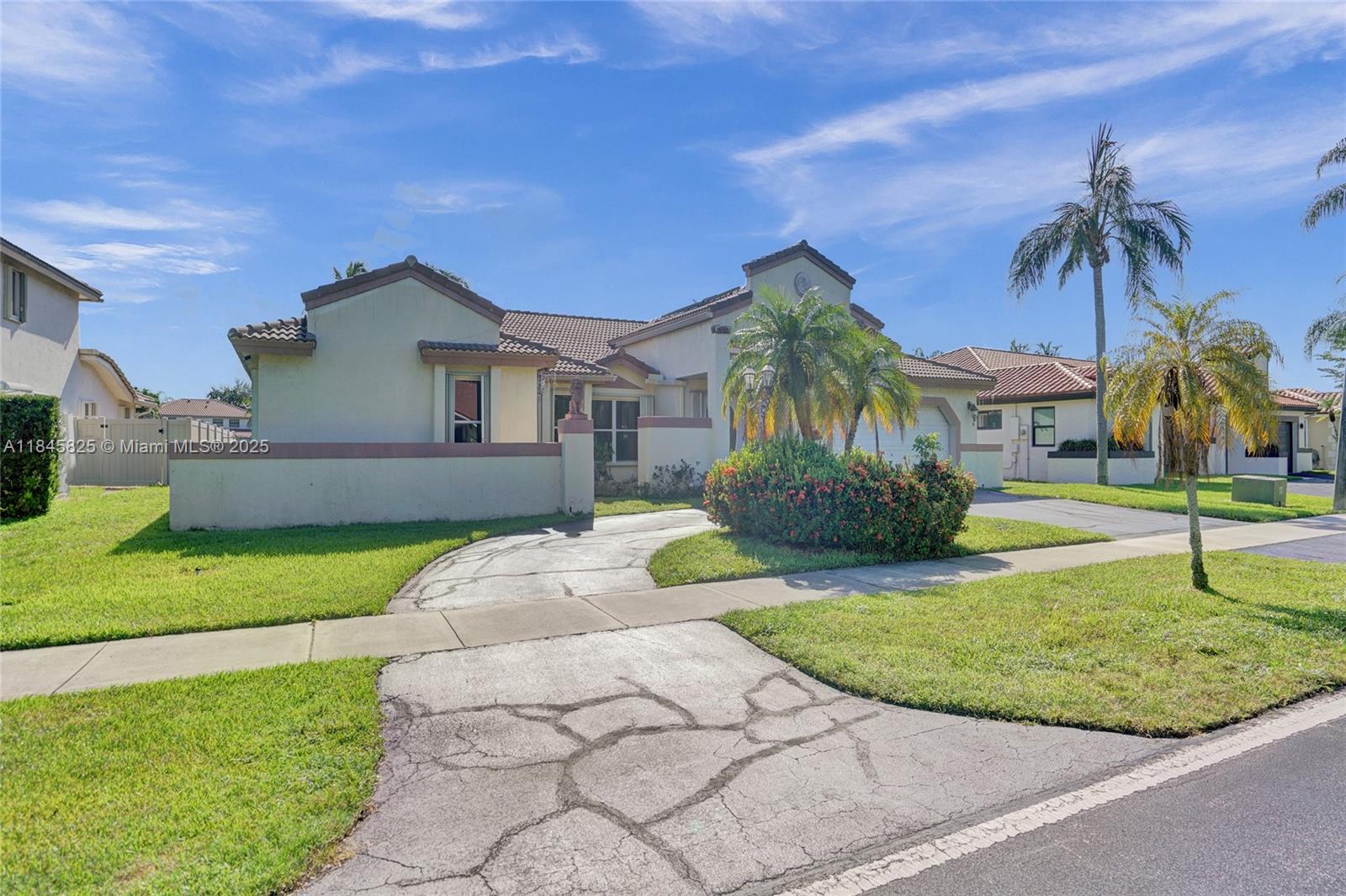 HAWKES BLUFF - Residential Lease
