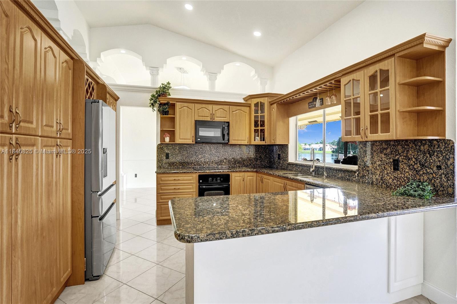 HAWKES BLUFF - Residential Lease