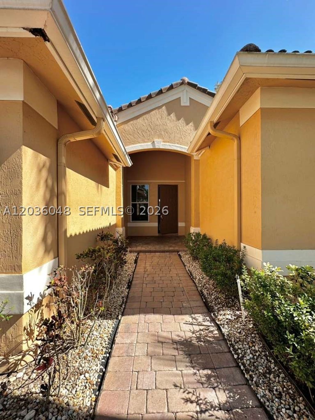 Photo of 1831 Mariners Ln, Weston, FL 33327 (MLS # A12036048)