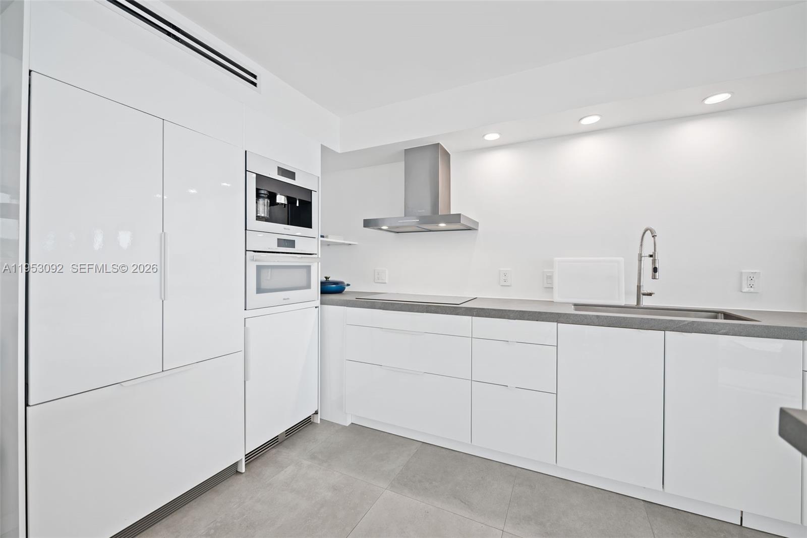 GROVE ISLE CONDO - Residential