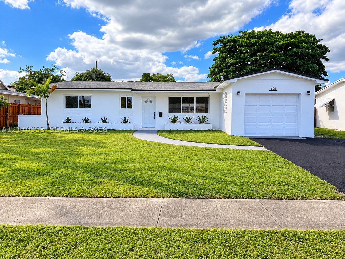 420 SW 71st Way