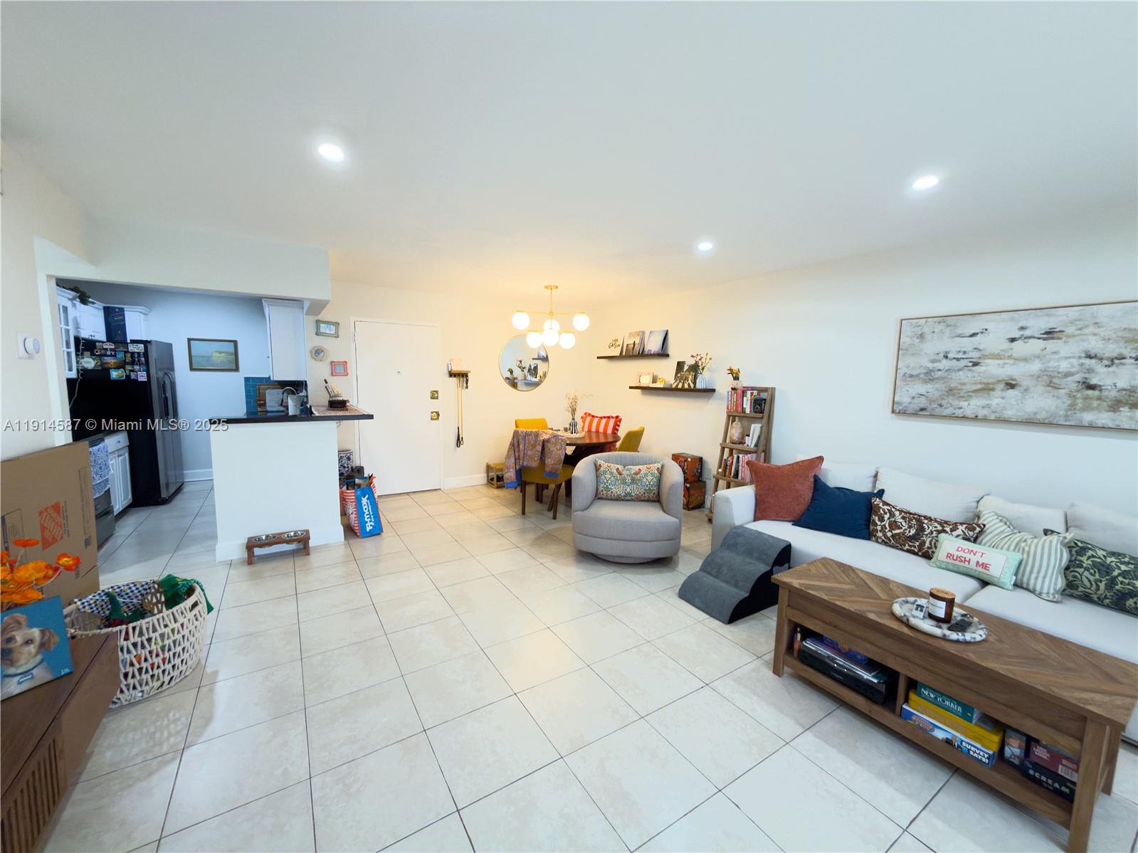 KENDALL ACRES CONDO BLDG - Residential