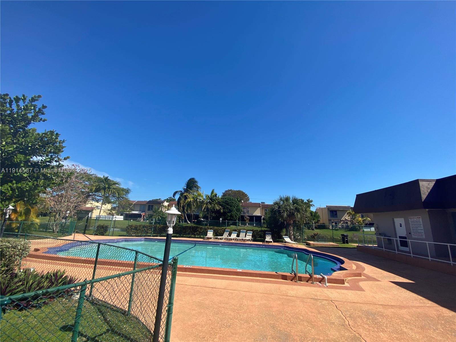 KENDALL ACRES CONDO BLDG - Residential