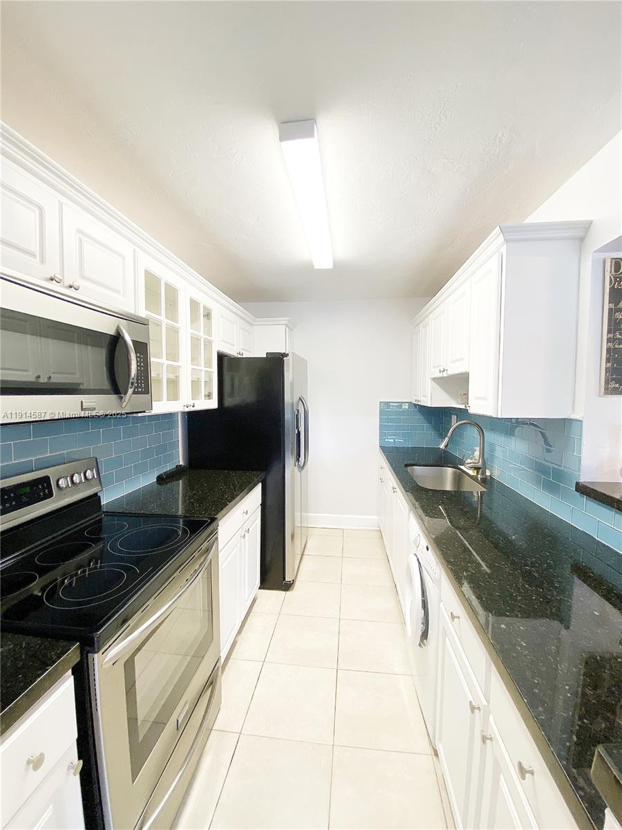 KENDALL ACRES CONDO BLDG - Residential