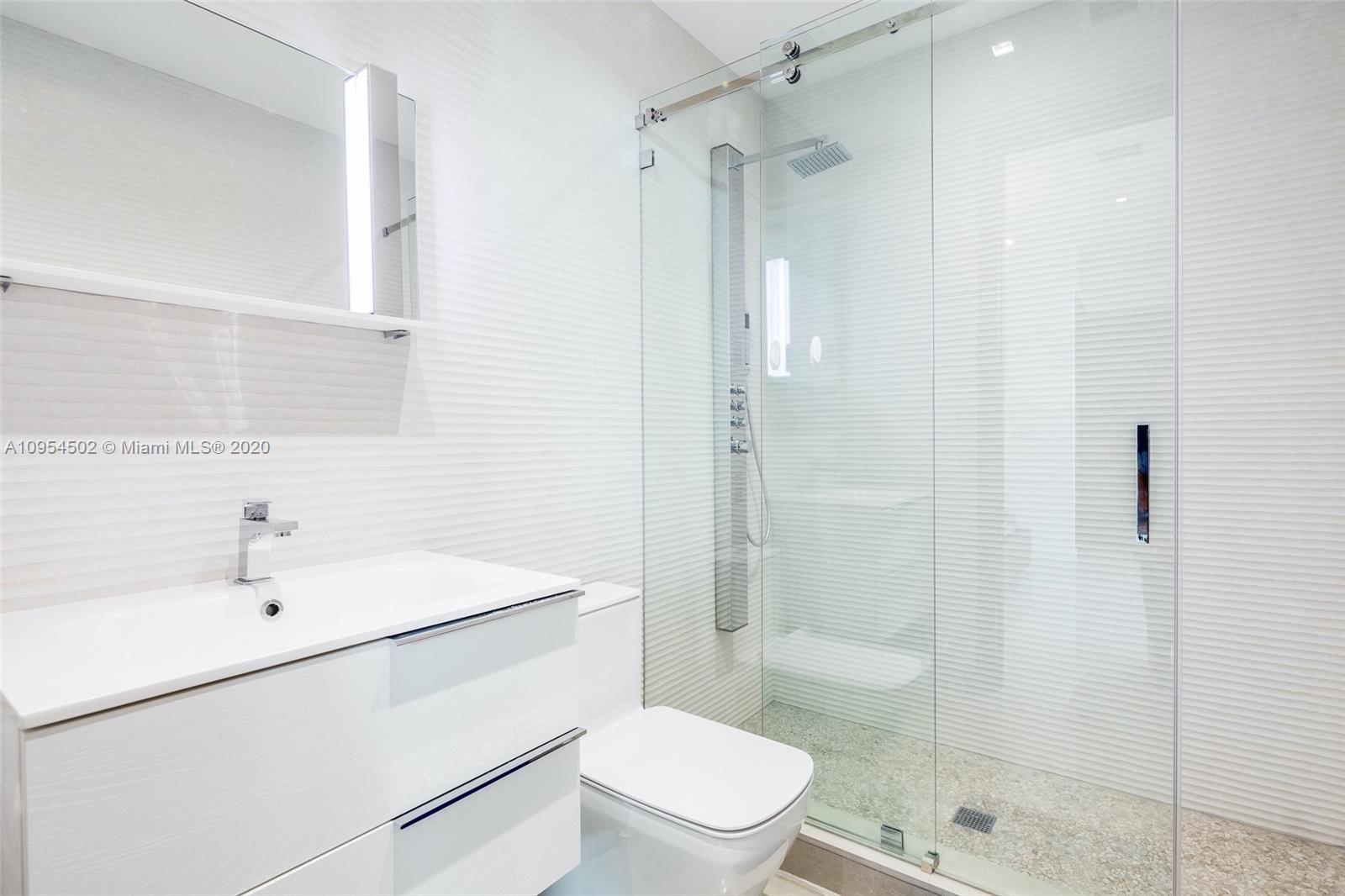 EASTERN SHORES 1ST ADDN - Residential