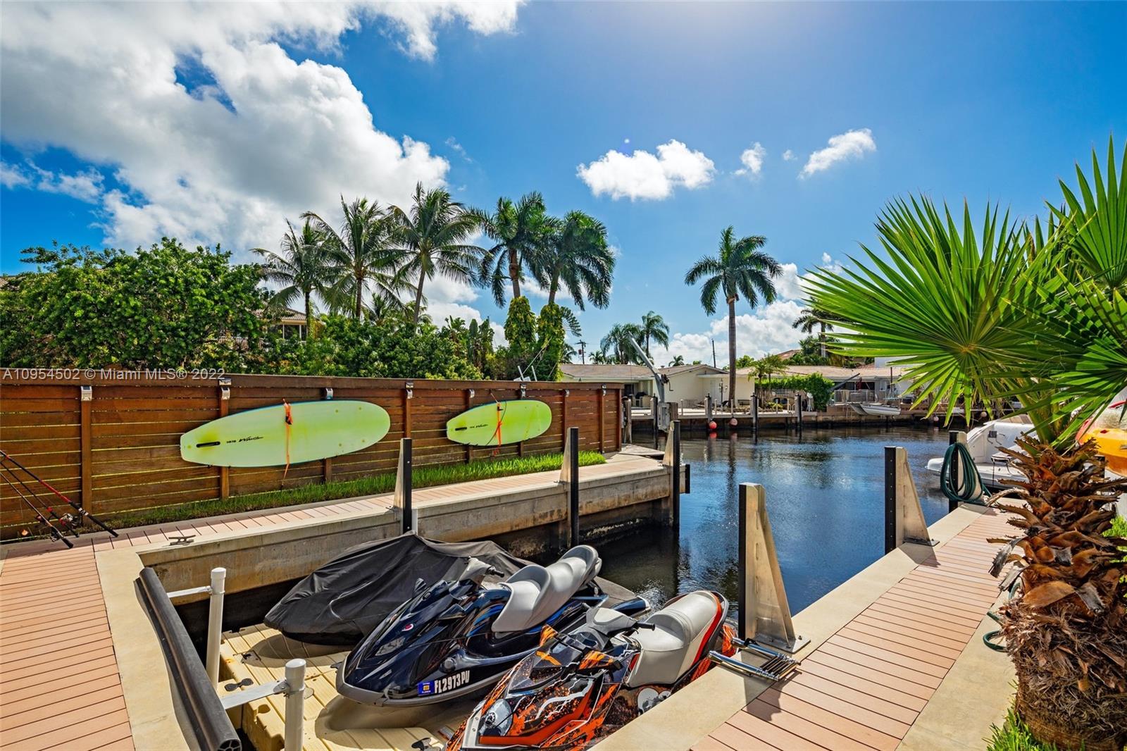 EASTERN SHORES 1ST ADDN - Residential