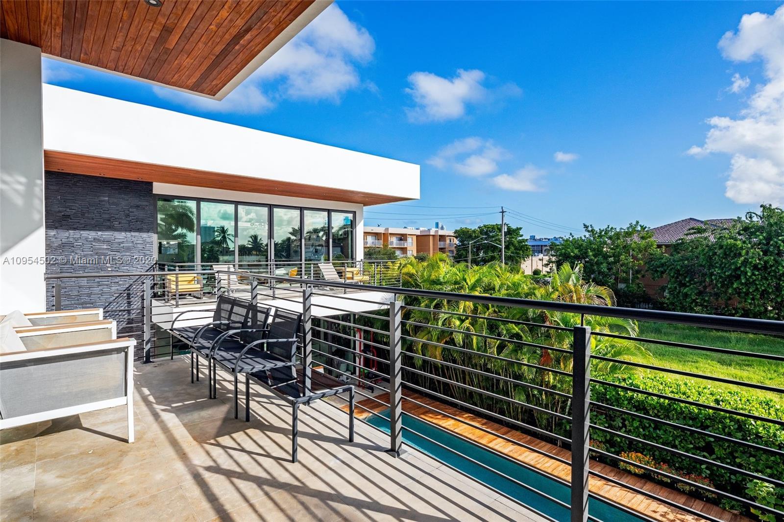 EASTERN SHORES 1ST ADDN - Residential