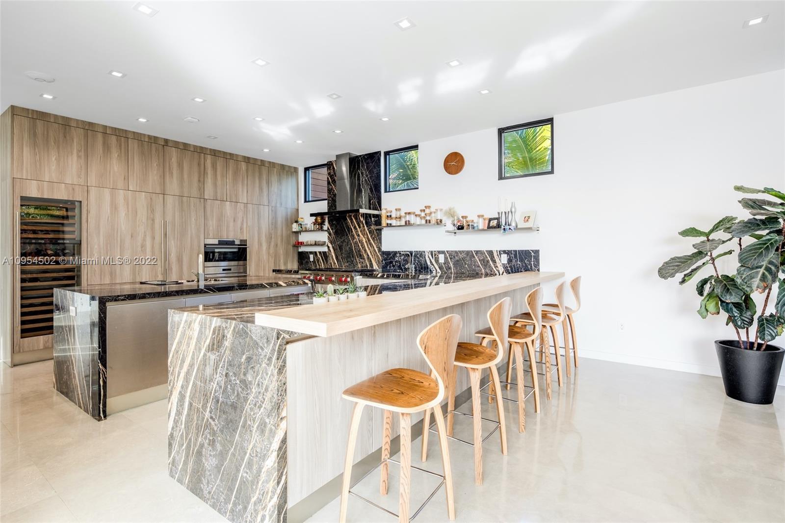 EASTERN SHORES 1ST ADDN - Residential