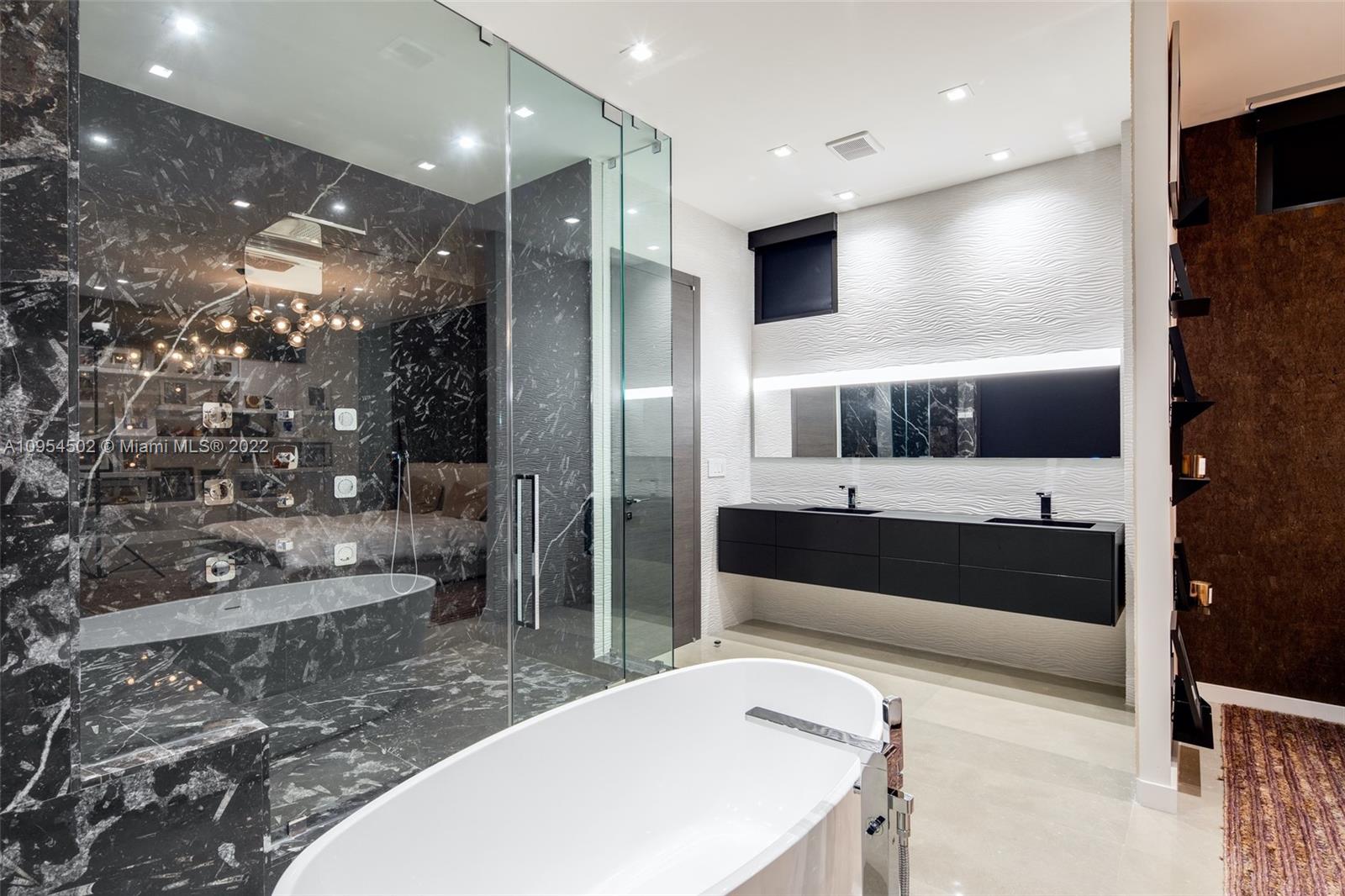 EASTERN SHORES 1ST ADDN - Residential