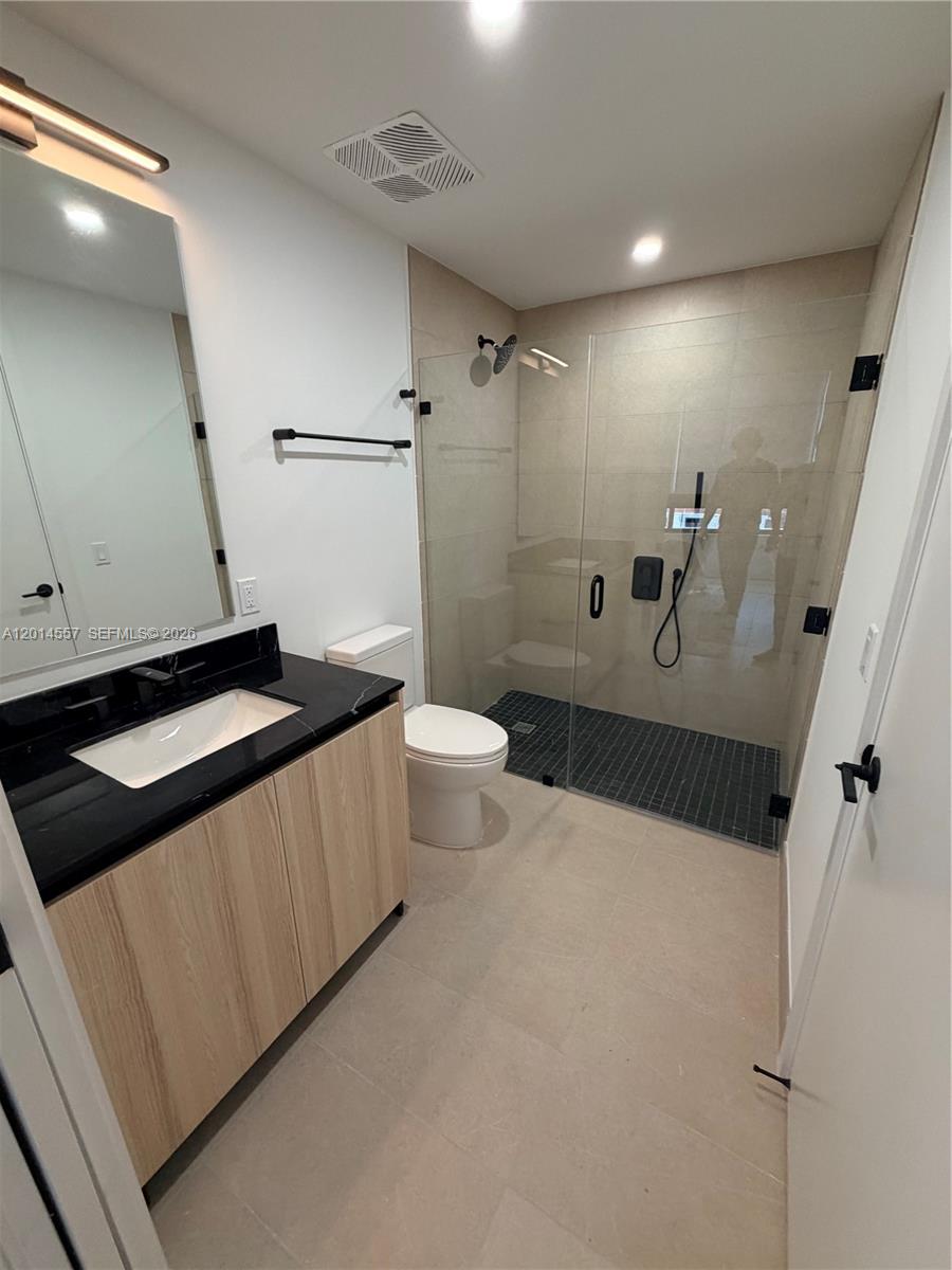 DISTRICT 225 - Residential Lease