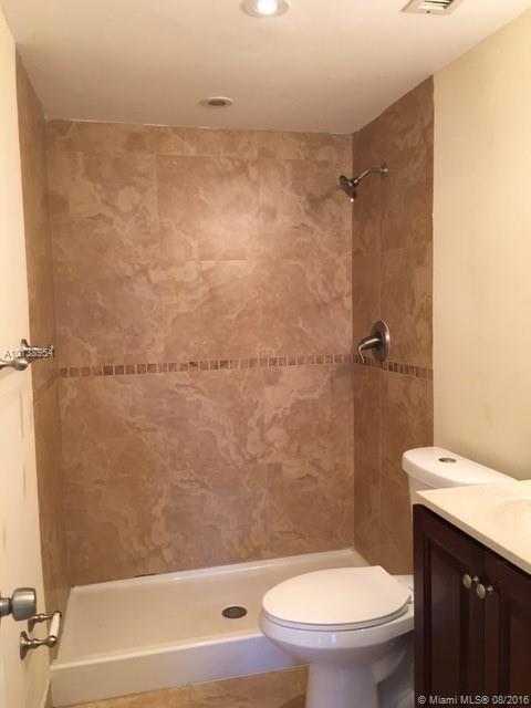 Springtree Lakes 79-12 B - Residential Lease