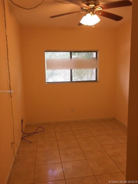 Springtree Lakes 79-12 B - Residential Lease