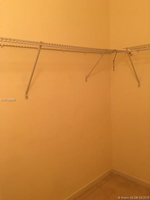 Springtree Lakes 79-12 B - Residential Lease