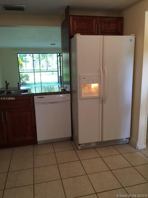 Springtree Lakes 79-12 B - Residential Lease