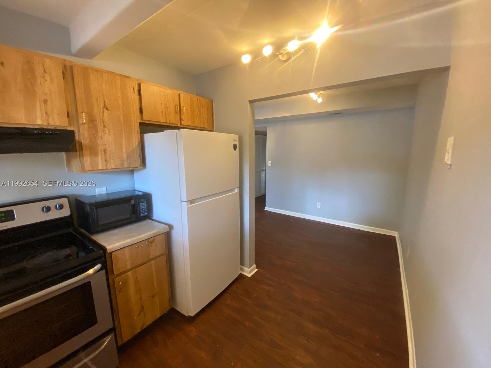 SOUTH FLAGLER CONDO - Residential Lease