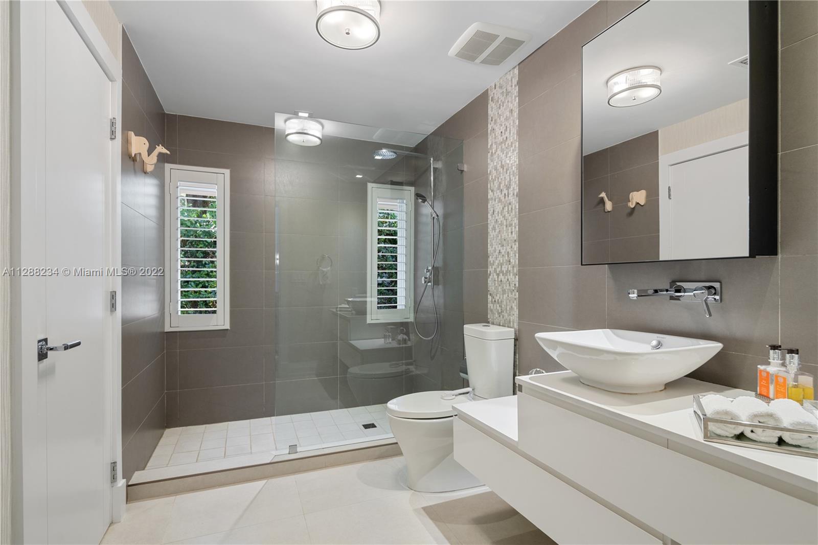 C G COUNTRY CLUB SEC 5 - Residential