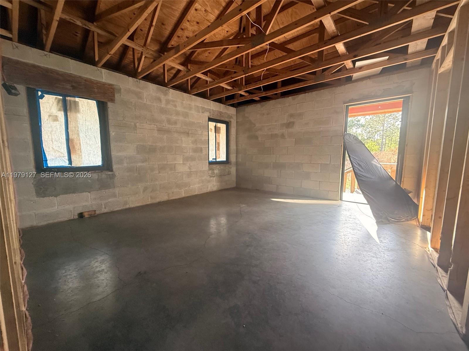 MONTURA RANCH - Residential