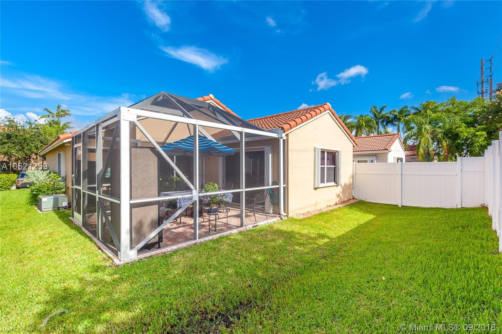 MISTY BAY - Residential