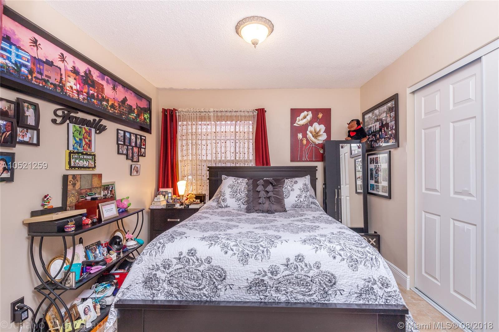 MISTY BAY - Residential