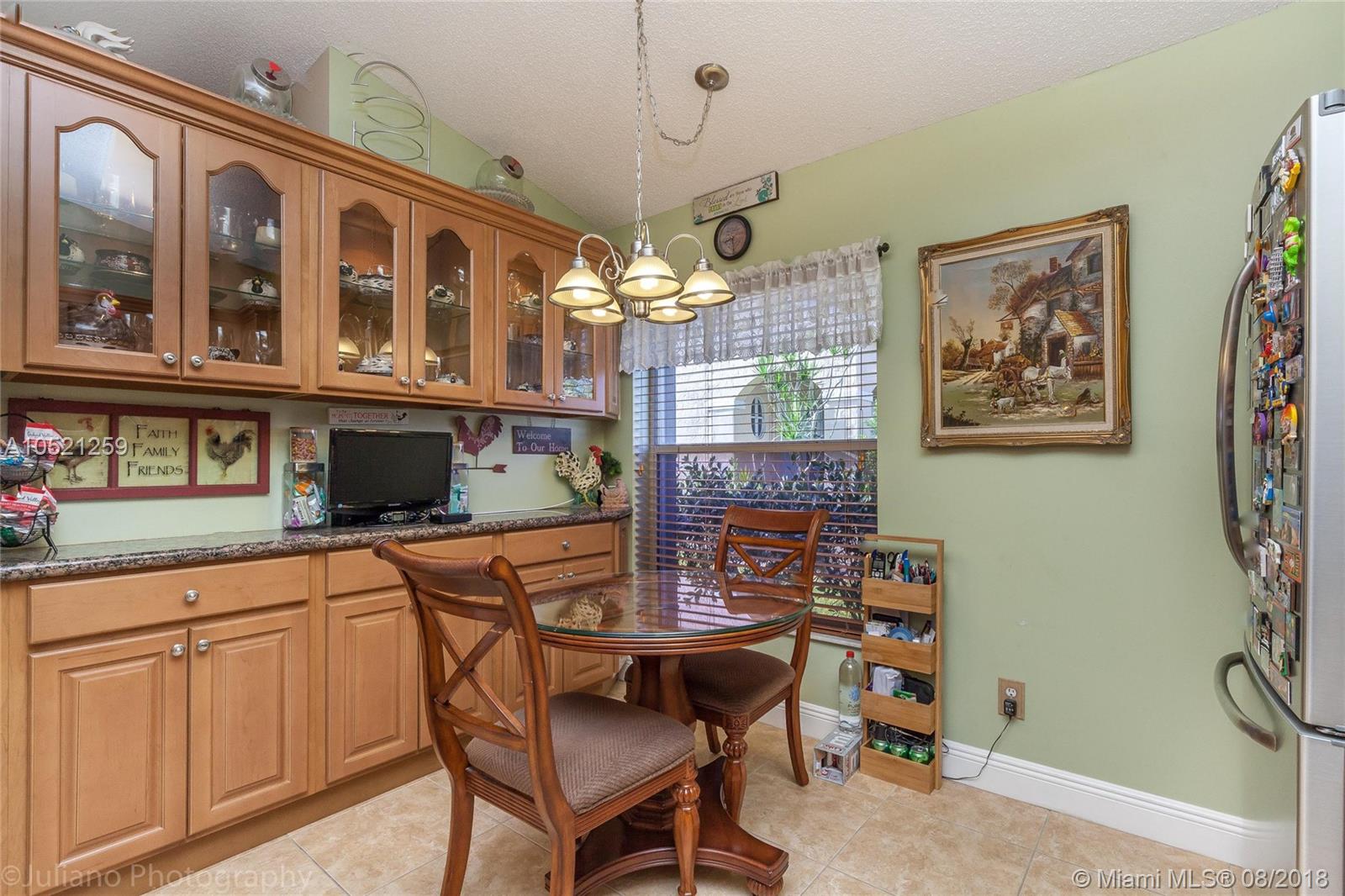 MISTY BAY - Residential