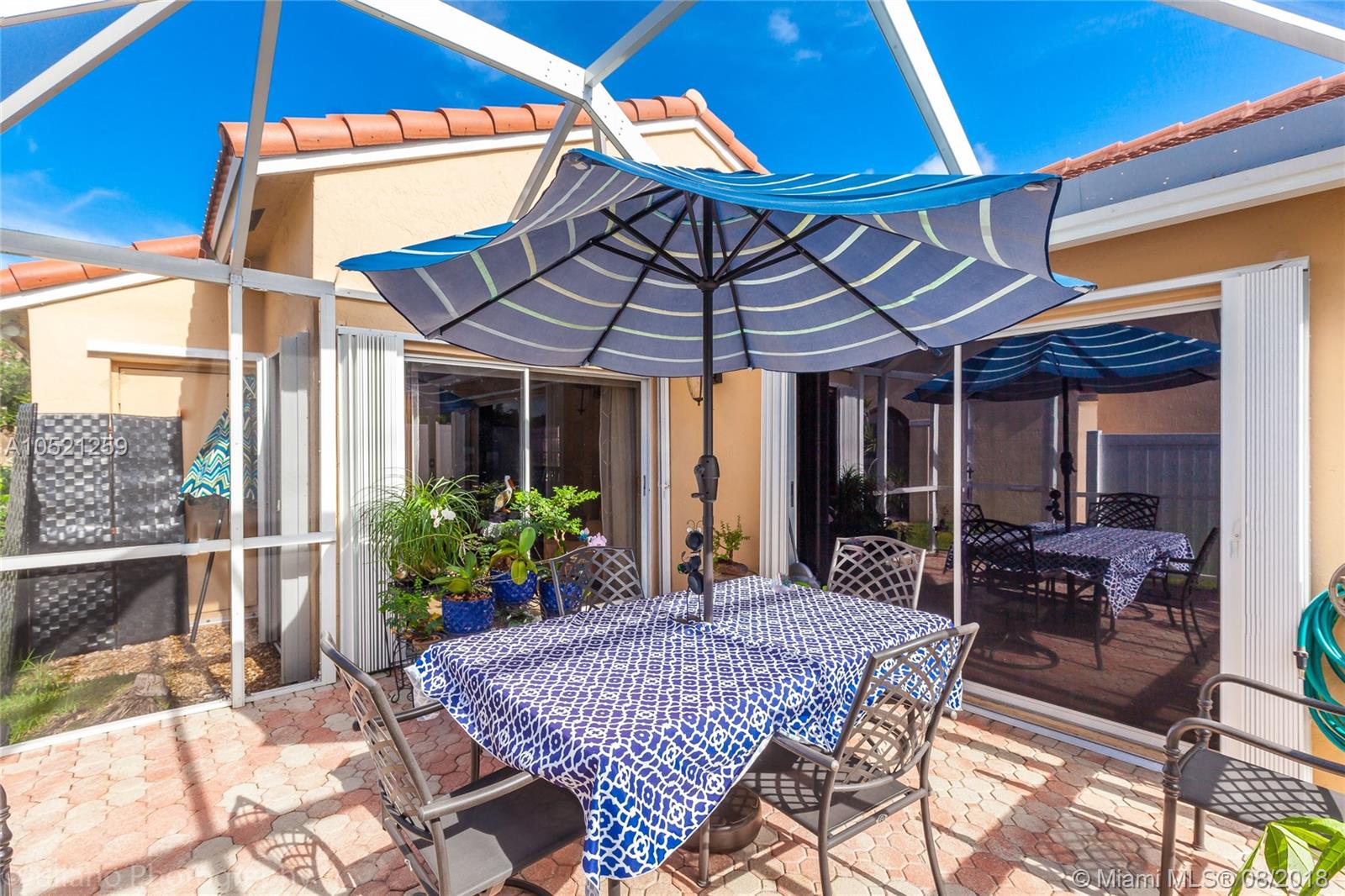 MISTY BAY - Residential